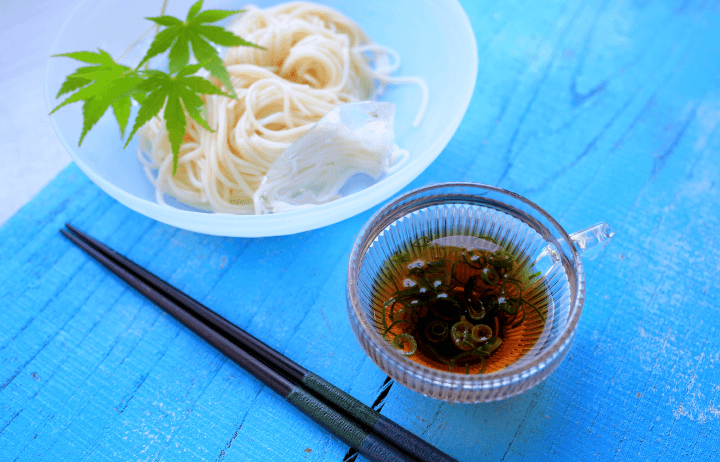 しいたけ醤油で作っためんつゆとそうめん